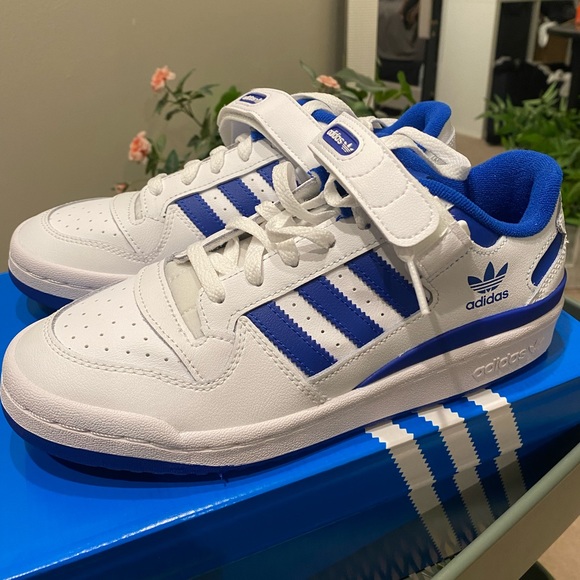 Adidas Forum Low Women’s size 7 Royal blue/white - Picture 2 of 5